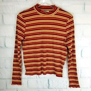 NWOT. JEWEL Long Sleeve Turtlteneck Striped Top.